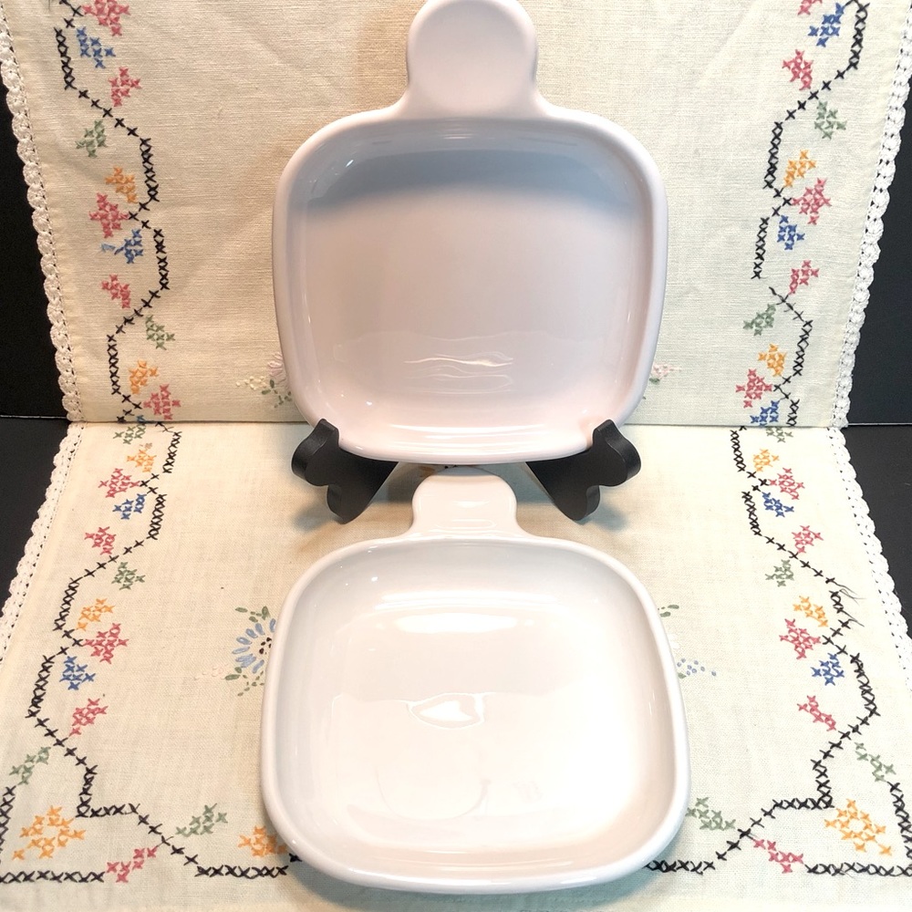 Set of two vintage Corning Ware Grab It Snack Plates.
